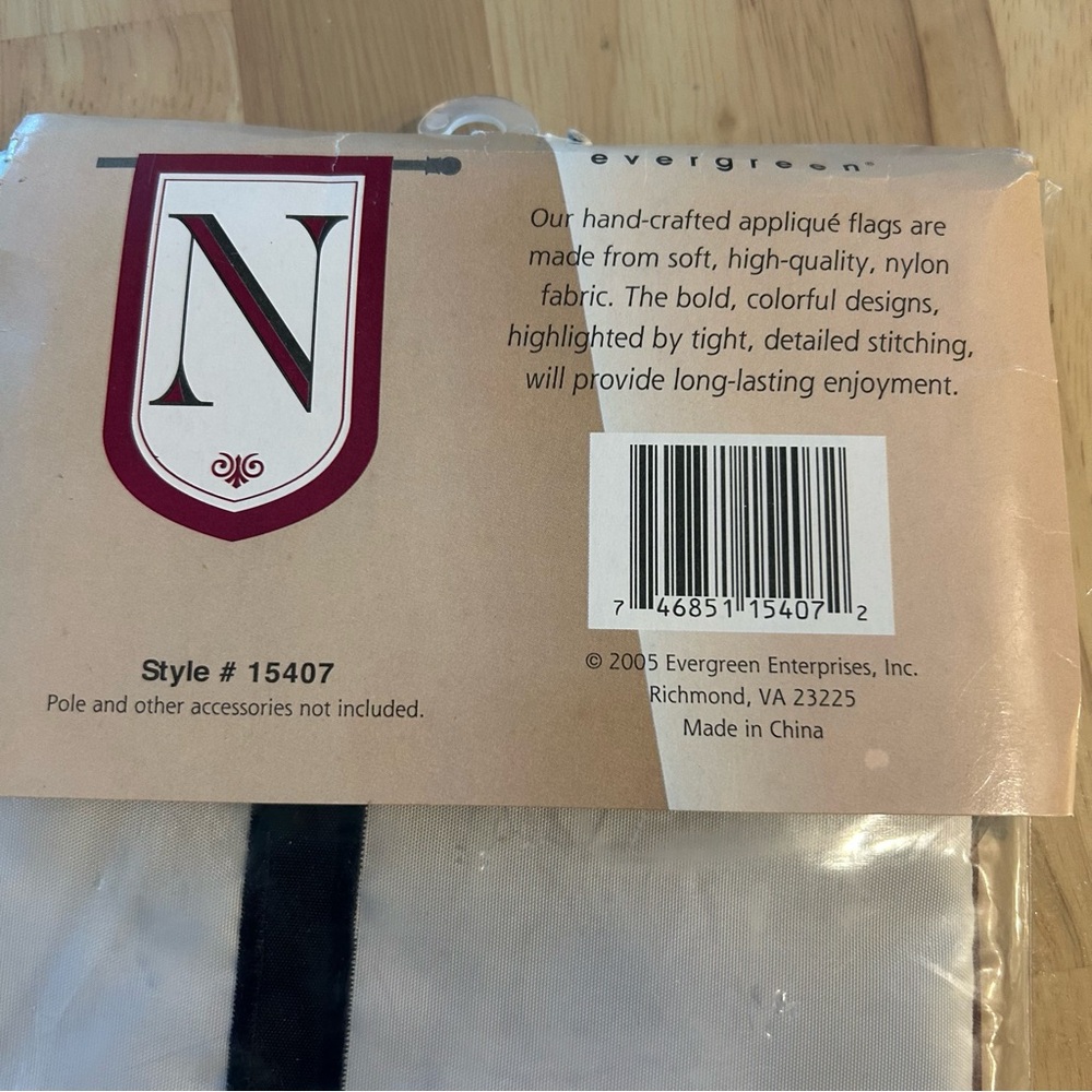 Evergreen Monogram N Appliqué Flag